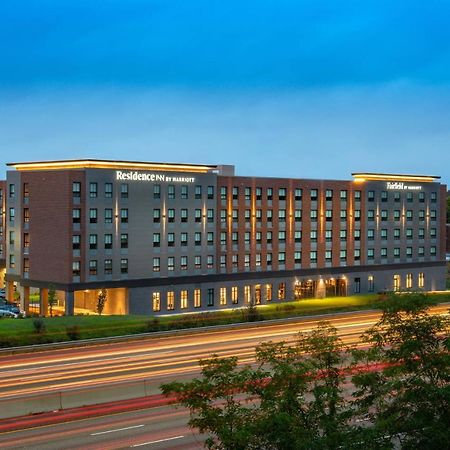 Fairfield Inn & Suites By Marriott Boston Waltham Exteriör bild