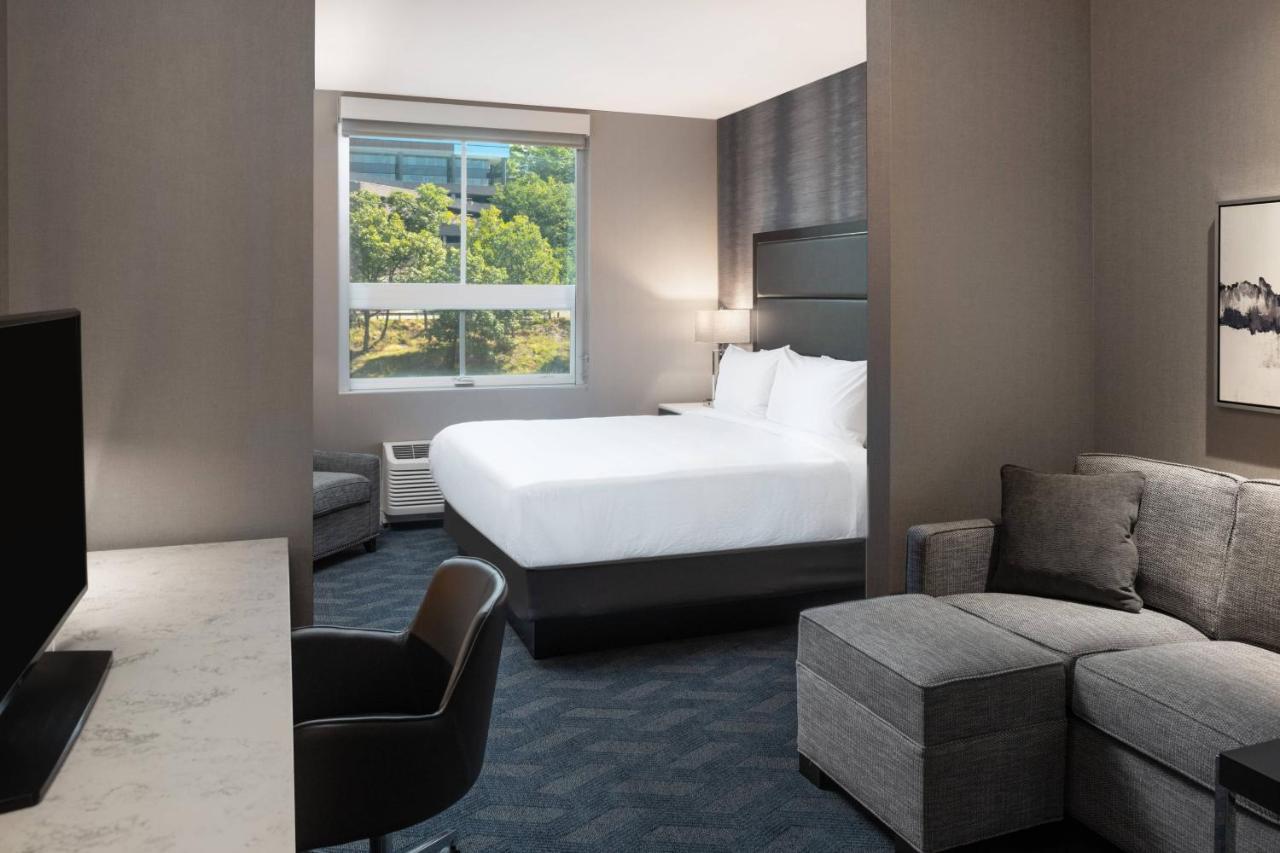 Fairfield Inn & Suites By Marriott Boston Waltham Exteriör bild
