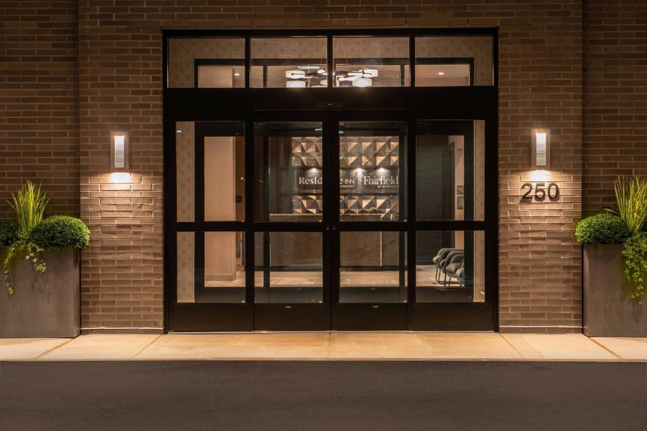 Fairfield Inn & Suites By Marriott Boston Waltham Exteriör bild