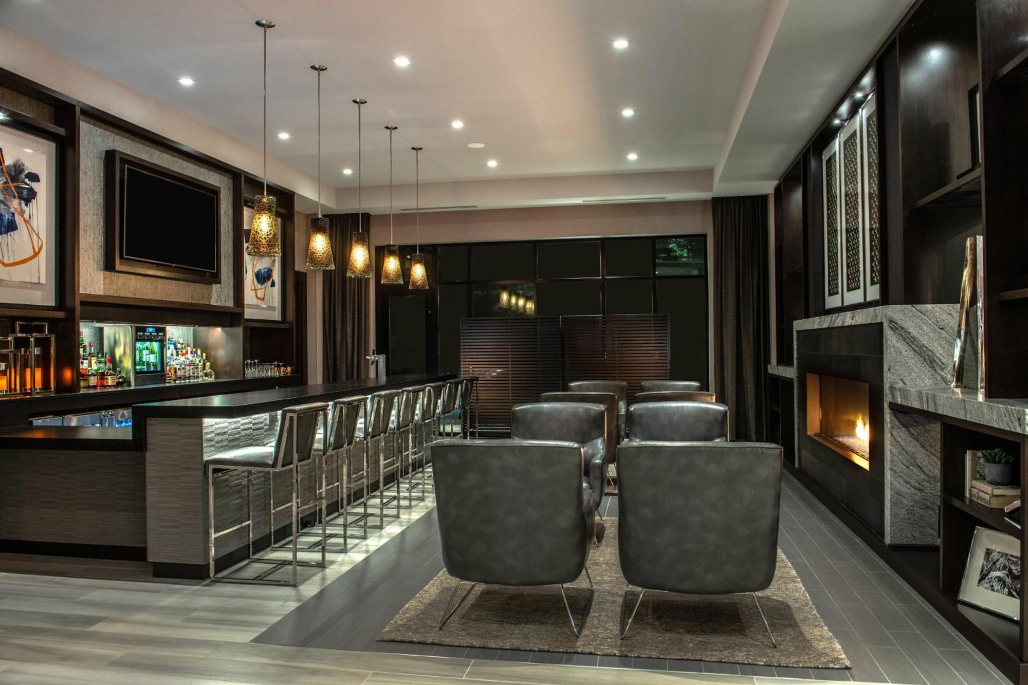 Fairfield Inn & Suites By Marriott Boston Waltham Exteriör bild
