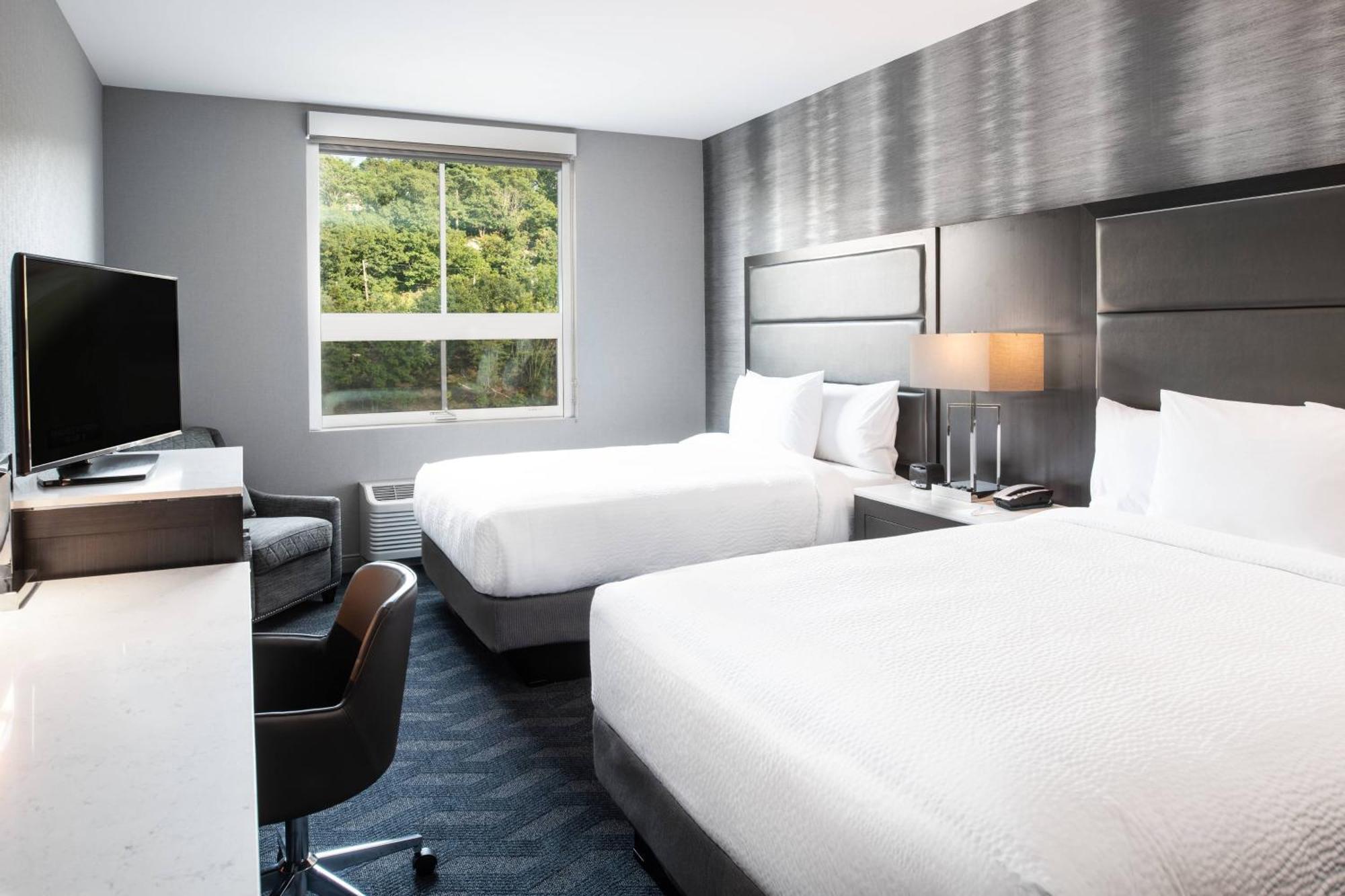 Fairfield Inn & Suites By Marriott Boston Waltham Exteriör bild