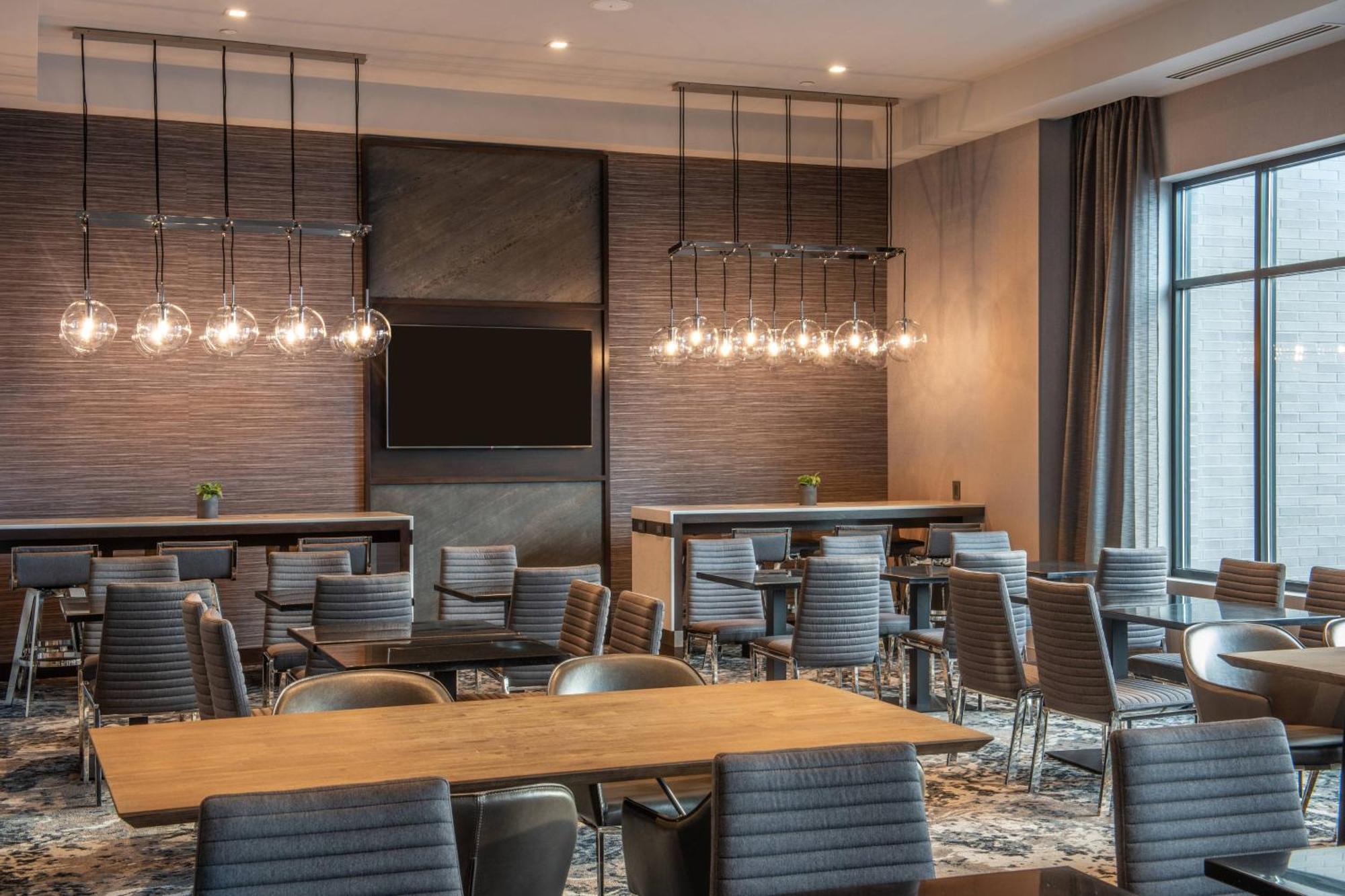 Fairfield Inn & Suites By Marriott Boston Waltham Exteriör bild